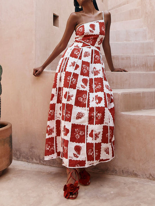 Einzigartig bedrucktes, ausgestelltes Maxikleid mit Blumenbesatz und einer Schulter