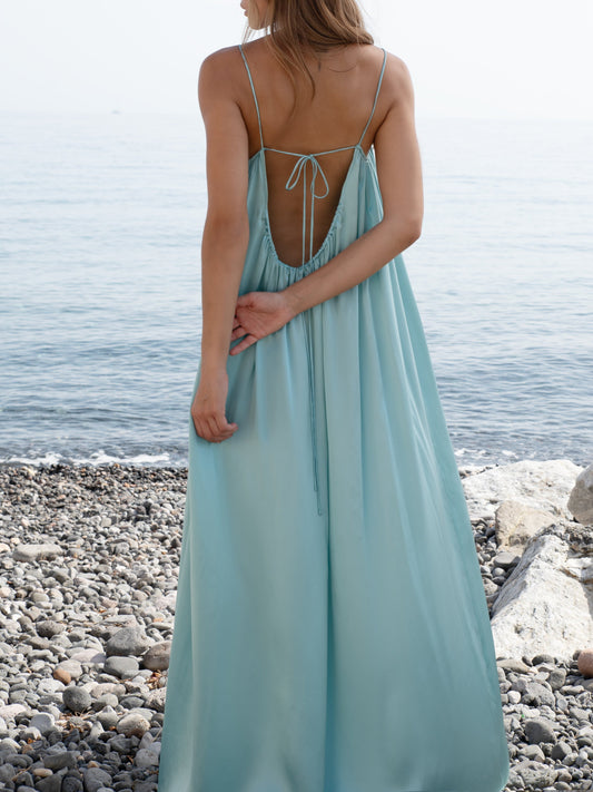 Loose and Flowing Low Back Maxi Dress